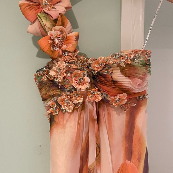 Beautifully flowing Tony B dress by Tony Bowls. Prom or evening gown. - Picture 1 of 7